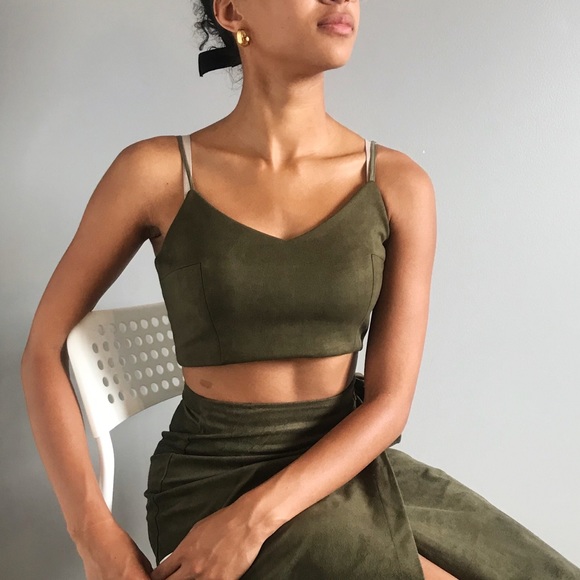 Revamped Tops - Suede Olive Tank Crop Top 🐍